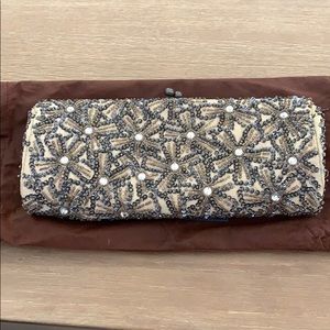 Clutch with chain